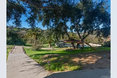 2230 Calle Dos Lomas, Fallbrook, CA 92028 - Photo 37