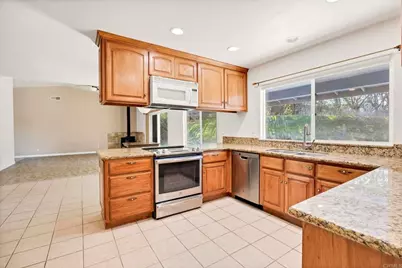 1420 Wilshire Rd, Fallbrook, CA 92028 - Photo 17