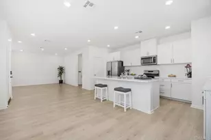 1047 Arrowood Trl, Vista, CA 92081 - Photo 11