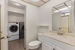 2130 Sunset Dr, Vista, CA 92081 - Photo 33