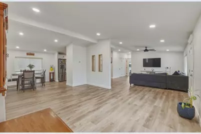 200 S Emerald Drive #54, Vista, CA 92081 - Photo 9