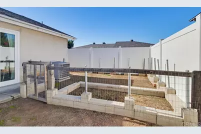 2674 Buena Vista Avenue, Lemon Grove, CA 91945 - Photo 41