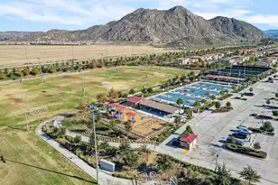 27702 Collier Dr, Menifee, CA 92585 - Photo 53