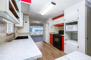 2280 E Valley Pkwy, Escondido, CA 92027 - Photo 13