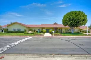 2280 E Valley Pkwy, Escondido, CA 92027 - Photo 37