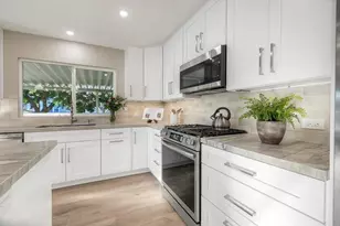 3445 Don Ortega Dr, Carlsbad, CA 92010 - Photo 15