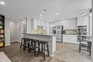 7083 Zubaron Ln, Carlsbad, CA 92009 - Photo 11