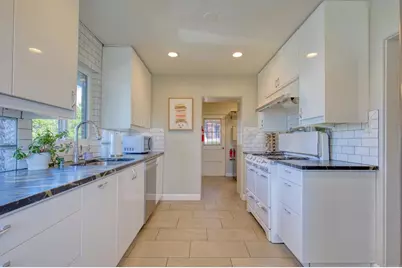 215 N Vulcan Drive, Encinitas, CA 92024 - Photo 25
