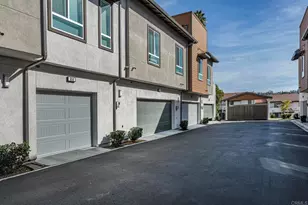 958 Foxwood Ln, Vista, CA 92081 - Photo 29