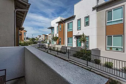 958 Foxwood Lane, Vista, CA 92081 - Photo 11