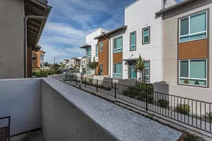 958 Foxwood Ln, Vista, CA 92081 - Photo 11