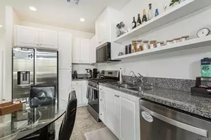 958 Foxwood Ln, Vista, CA 92081 - Photo 7