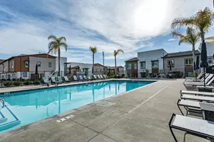 958 Foxwood Ln, Vista, CA 92081 - Photo 35