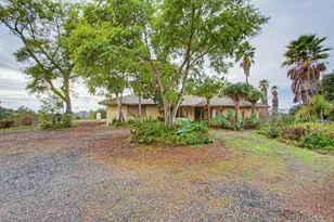 3655 Lupine Ln, Fallbrook, CA 92028 - Photo 3