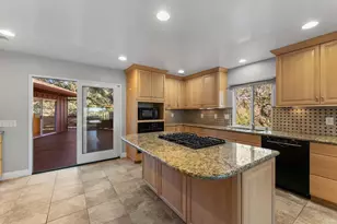 901 S Live Oak Park Rd, Fallbrook, CA 92028 - Photo 37