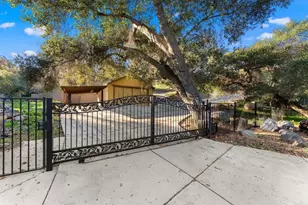 901 S Live Oak Park Rd, Fallbrook, CA 92028 - Photo 25