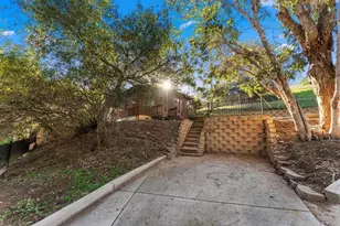 901 S Live Oak Park Rd, Fallbrook, CA 92028 - Photo 21