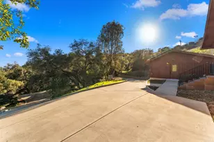 901 S Live Oak Park Rd, Fallbrook, CA 92028 - Photo 17