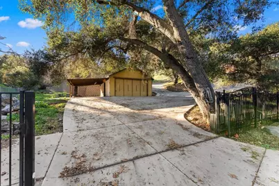 901 S Live Oak Park Road, Fallbrook, CA 92028 - Photo 23
