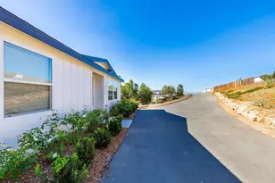 812 Quail Hill, Fallbrook, CA 92028 - Photo 5
