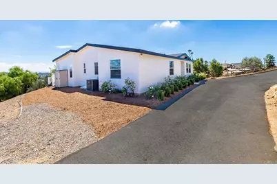 812 Quail Hill, Fallbrook, CA 92028 - Photo 3