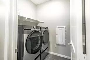 1728 Vly Oak Wy, Oceanside, CA 92056 - Photo 23