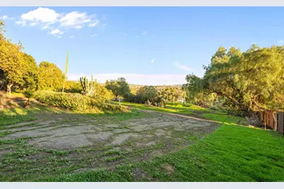 668 Plumosa Avenue, Vista, CA 92081 - Photo 9