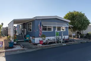 1010 E Bobier Dr, Vista, CA 92084 - Photo 23