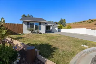 827 Bayberry Ct, San Marcos, CA 92069 - Photo 5