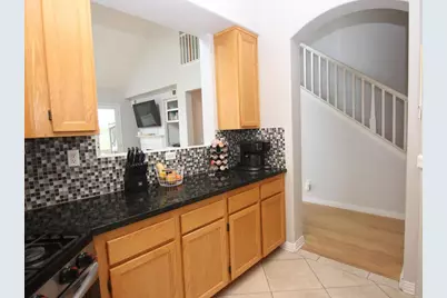 445 Poets Square, Fallbrook, CA 92028 - Photo 9