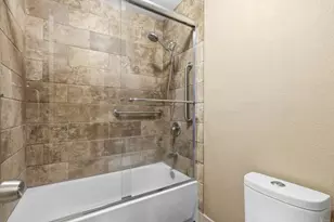 855 Rosemary Ln, Vista, CA 92081 - Photo 13