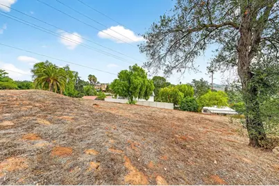 2147 Sunset Drive, Escondido, CA 92025 - Photo 5