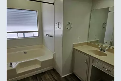 1010 E Bobier Dr #174, Vista, CA 92084 - Photo 9