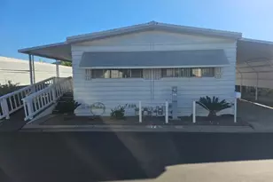 1010 E Bobier Dr, Vista, CA 92084 - Photo 3