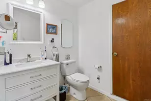 2068 Camino Culebra, Vista, CA 92084 - Photo 17