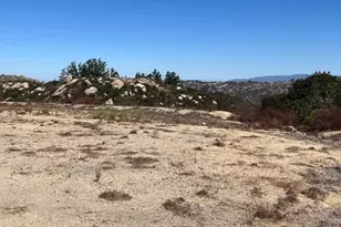 2477 Woodland Heights Glen, Escondido, CA 92026 - Photo 9