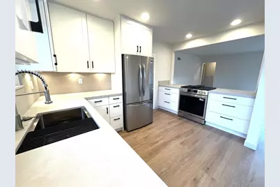 804 & 814 Clark Avenue, Encinitas, CA 92024 - Photo 17