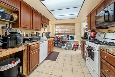 541 Rudd Road, Vista, CA 92084 - Photo 17