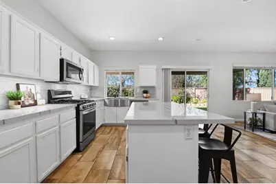 5051 Lake Circle Road, Fallbrook, CA 92028 - Photo 13