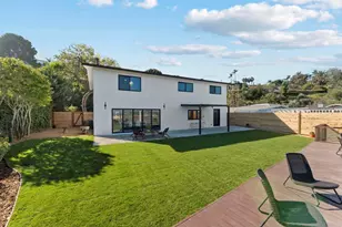 5777 Desert View Dr, La Jolla, CA 92037 - Photo 45