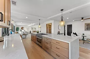 5777 Desert View Dr, La Jolla, CA 92037 - Photo 7