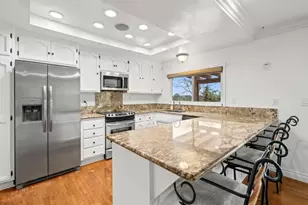 2422 Plumosa Ct, Vista, CA 92081 - Photo 7