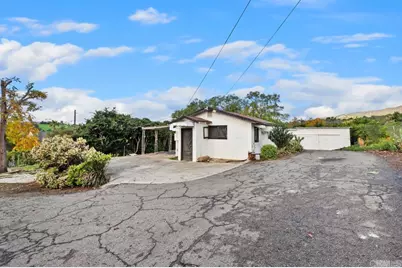 2360 Lone Oak Lane, Vista, CA 92084 - Photo 11