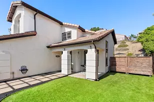 2225 Baxter Canyon Dr, Vista, CA 92081 - Photo 3