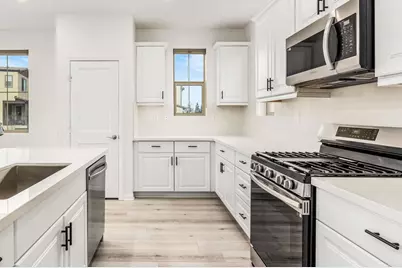 1609 Holly Leaf Way, Oceanside, CA 92056 - Photo 5