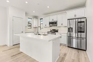 1609 Holly Leaf Wy, Oceanside, CA 92056 - Photo 5