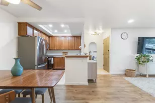 432 Edgehill Ln, Oceanside, CA 92054 - Photo 9