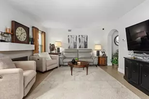 1585 Madrid Dr, Vista, CA 92081 - Photo 9