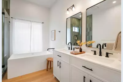 1129 Brioso Court, Vista, CA 92081 - Photo 17