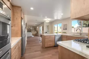 1626 Boulder Creek Rd, Oceanside, CA 92056 - Photo 11